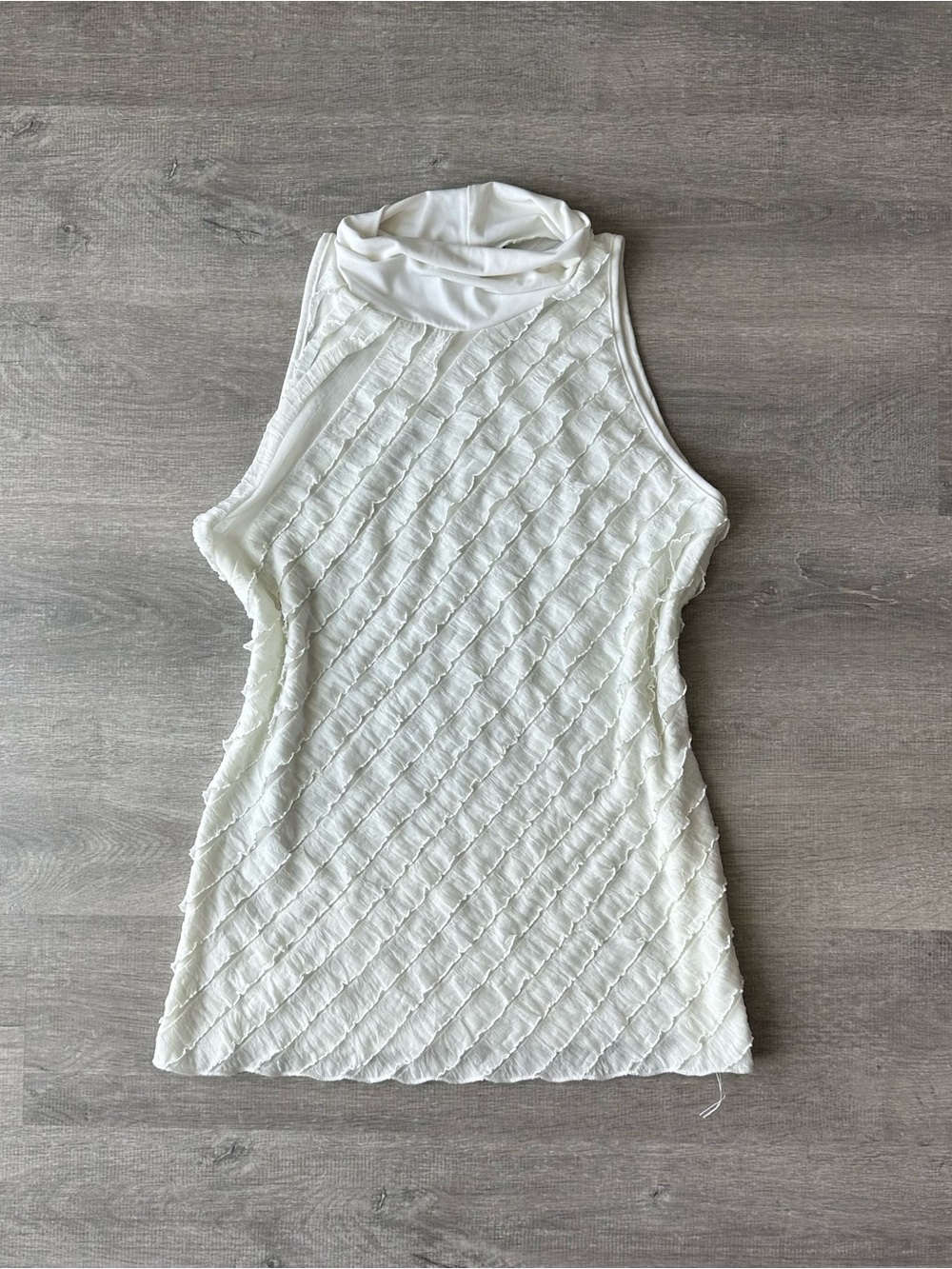 Janeric Sleeveless White Textured Mock Neck Top